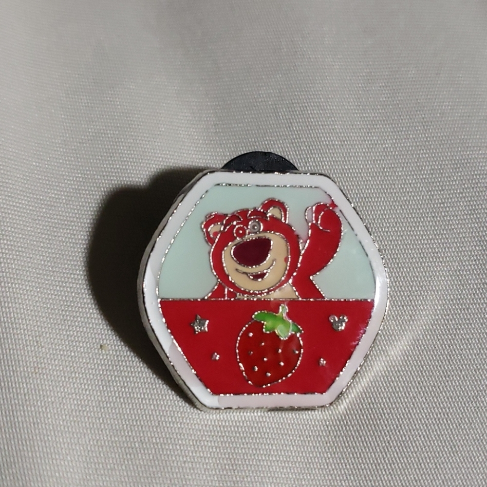 Hidden Mickey Strawbeary pin